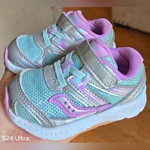 Saucony Cohesion 13 Toddler Girl's Bungee Laces/Adjustable Strap, Sz 5